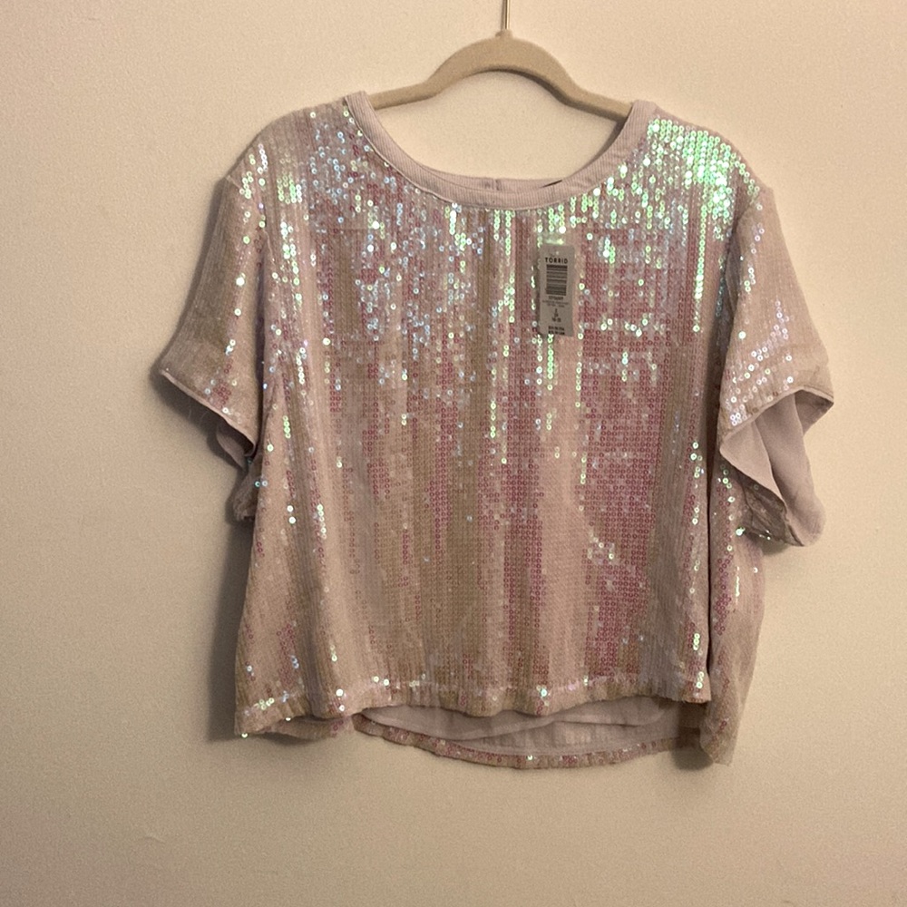 Torrid size 2 Opal shimmer crop top. Brand new with tag